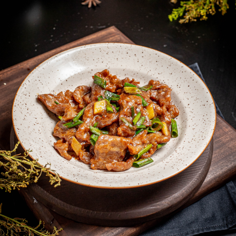 Sliced Lamb with Scallions
